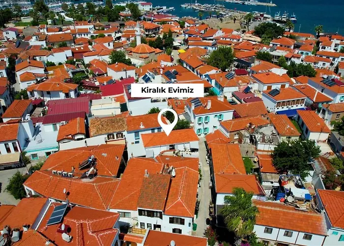 Дом отдыха Design House In The Historic Center Of Sigacik